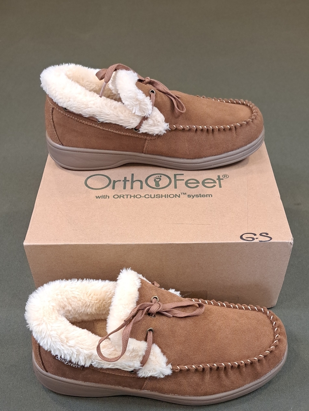 Orthofeet Tuscany Moccasin Slippers - Color: Brown - Size: Men 10.5 Wide (2E) - Picture 2 of 12